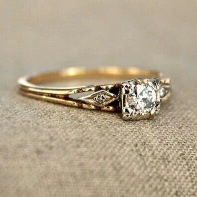 Anillo Fino con Circonio Dorado Vintage